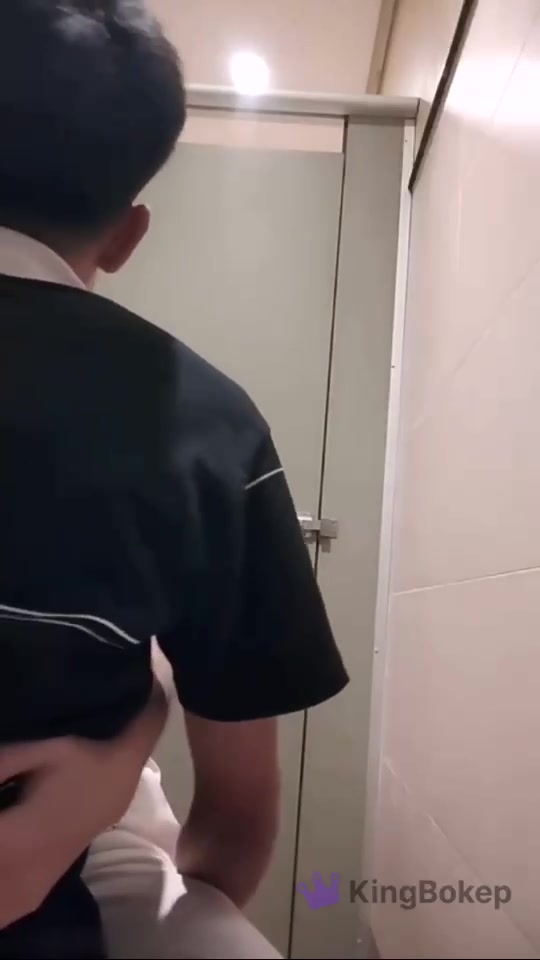 Video Main di Toilet Sepi Deg-Degannya Beda Banget
